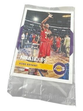 Panini 2016-17 NBA Hoops Kobe Bryant NBA 2K17 Insert Card #9 Lakers